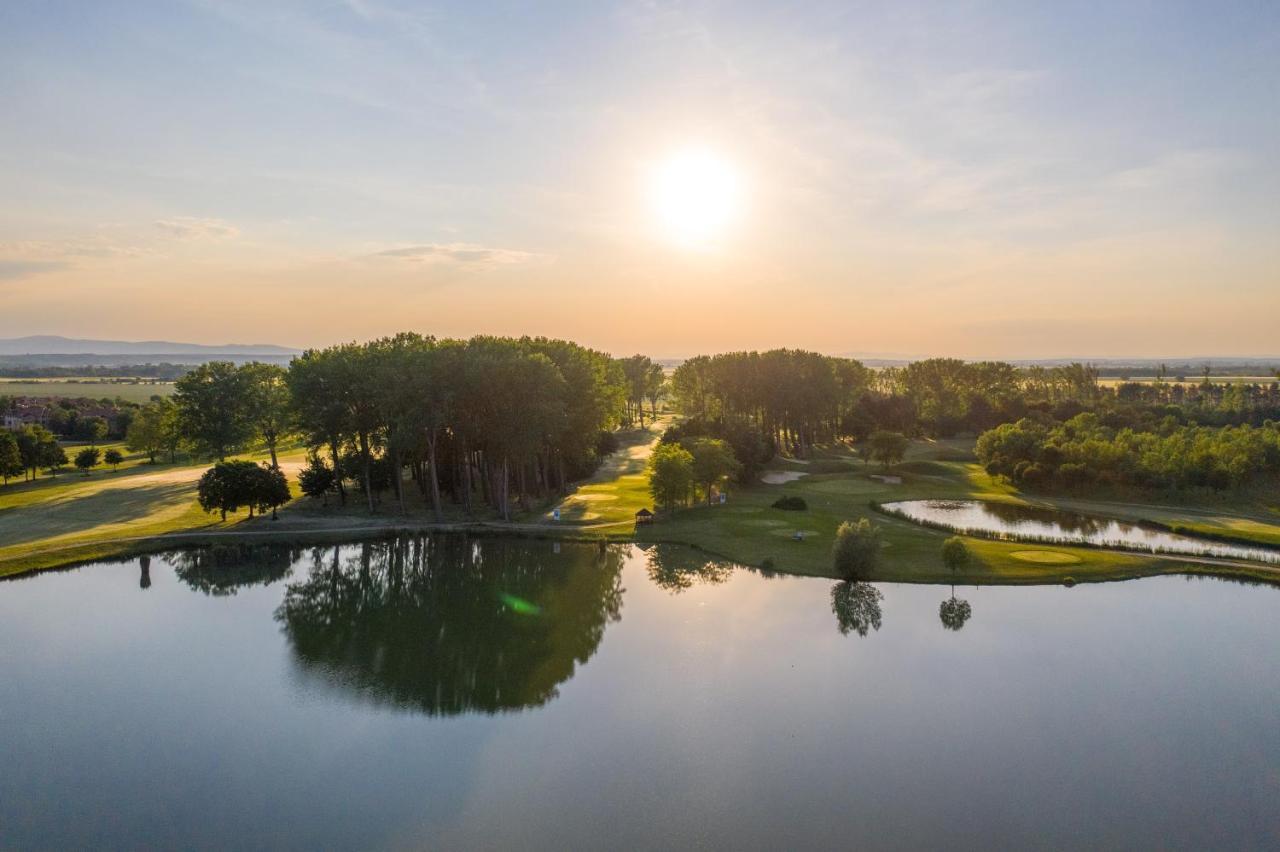 Bük Greenfield Hotel Golf & Spa מראה חיצוני תמונה